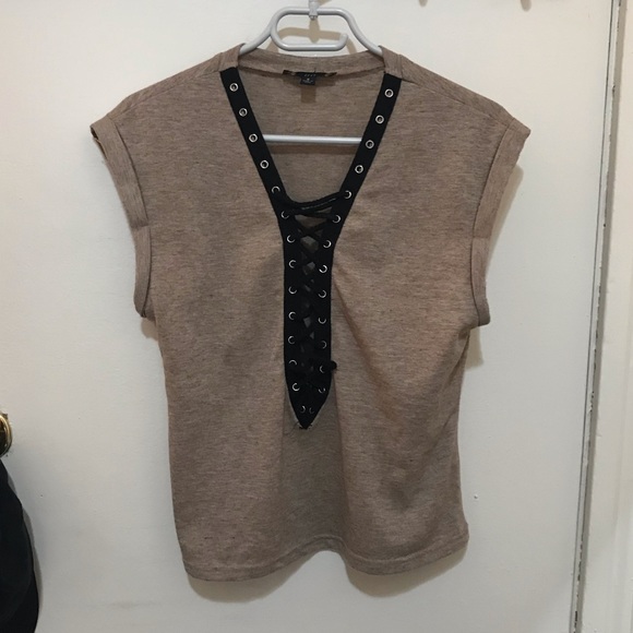 iris Tops - Iris lace up top
